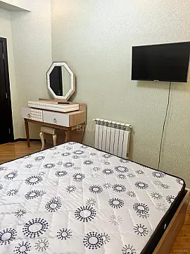 Kirayə verilir 4 otaqlı mənzil 70 m² — Bakı, Nizami 4 otaq 70.00 m²