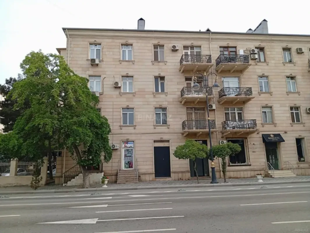 Satılır 1 otaqlı mənzil 39 m²
