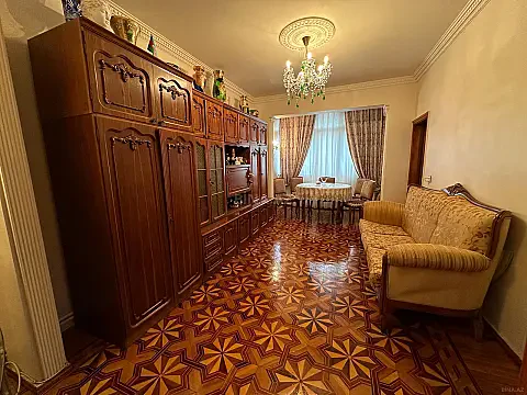 Satılır 3 otaqlı mənzil 65 m² — Bakı, Memar Əcəmi yanı 3 otaq 65.00 m²