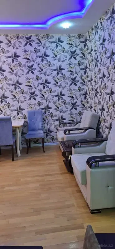 Kirayə verilir 2 otaqlı mənzil 90 m²