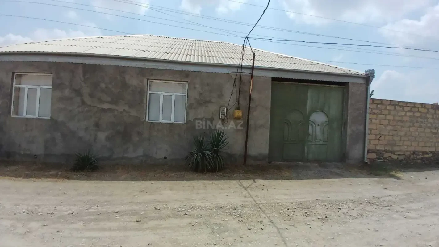 Satılır 4 otaqlı həyət evi 120 m²