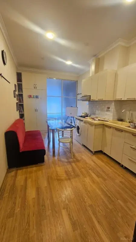 Kirayə verilir 2 otaqlı mənzil 50 m²