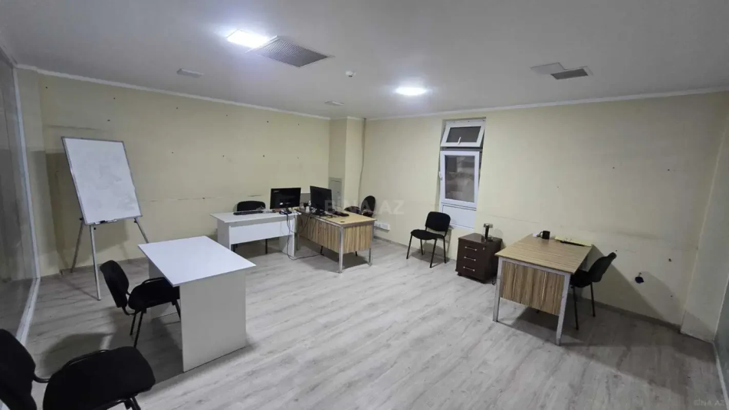 Kirayə verilir 1 otaqlı ofis 38 m²