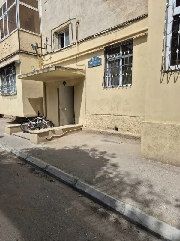 Satılır 1 otaqlı mənzil 15 m²