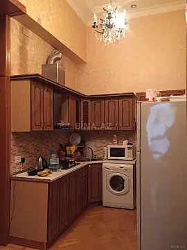Kirayə verilir 1 otaqlı mənzil 70 m² — Bakı, Sahil qəs. 1 otaq 70.00 m²