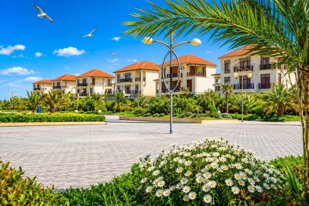 Satılır 3 otaqlı mənzil 130 m²