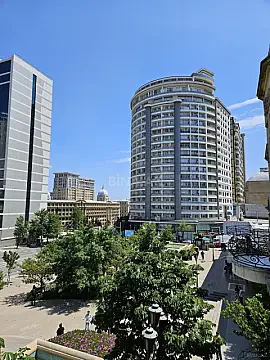 Kirayə verilir 2 otaqlı mənzil 85 m² — Bakı, Nizami 2 otaq 85.00 m²
