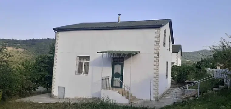 Satılır 6 otaqlı həyət evi 113 m² — Quba 6 otaq 113.00 m²