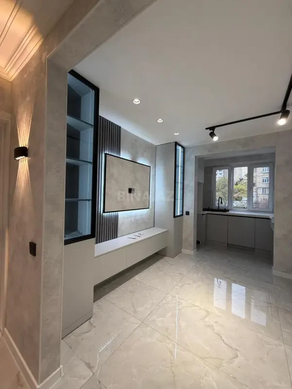 Satılır 4 otaqlı mənzil 85 m²