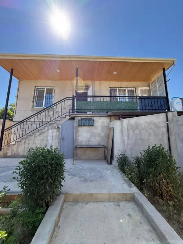 Satılır 4 otaqlı həyət evi 110 m²