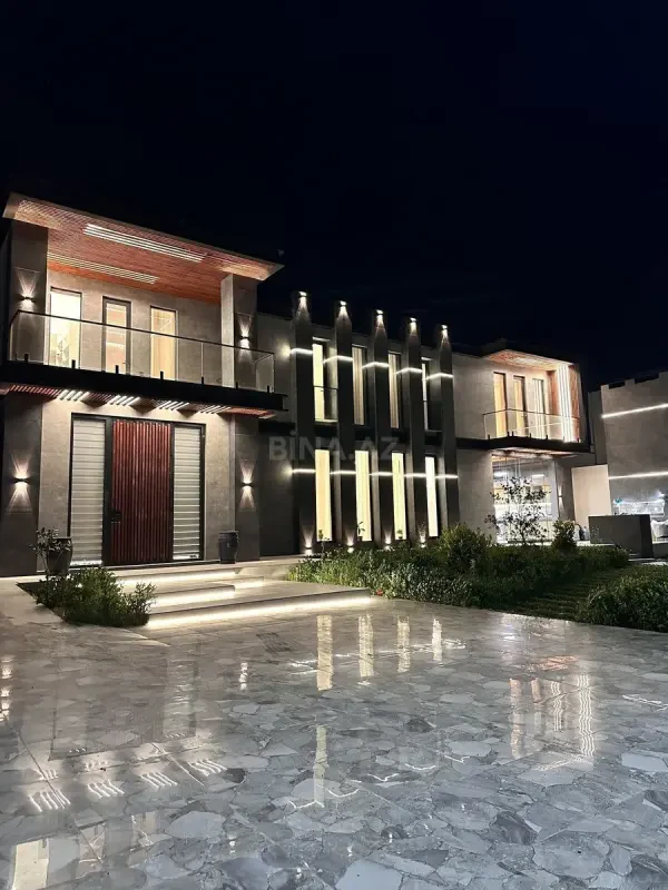 Satılır 6 otaqlı həyət evi 300 m²