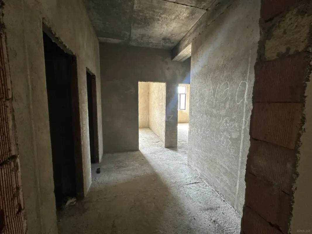 Satılır 2 otaqlı mənzil 100 m²