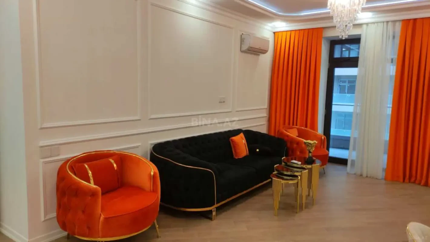Kirayə verilir 3 otaqlı mənzil 148 m²