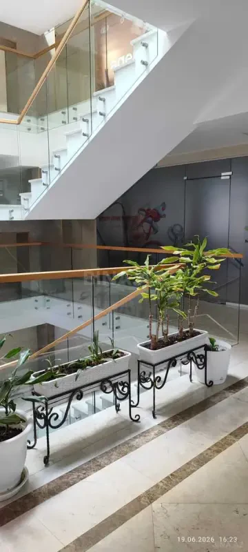 Kirayə verilir 1 otaqlı ofis 38 m²