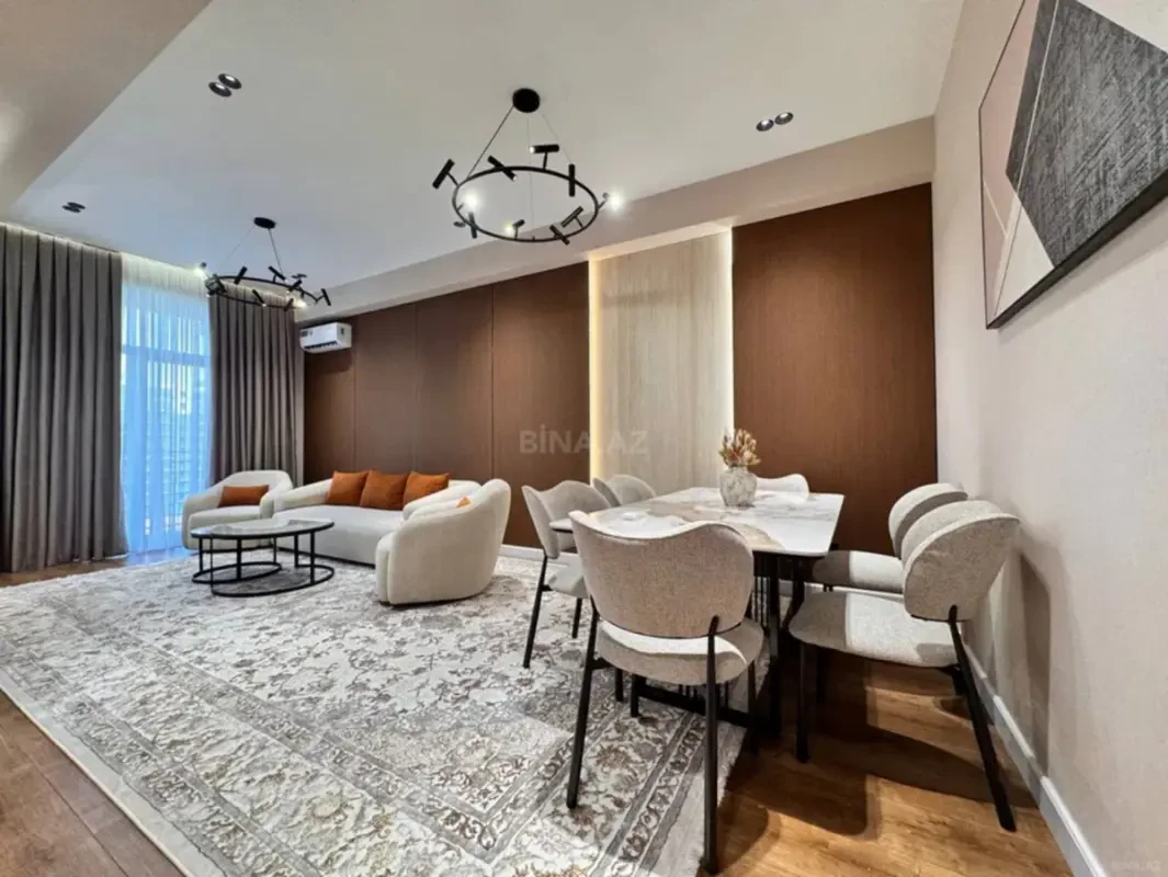 Kirayə verilir 4 otaqlı mənzil 180 m²