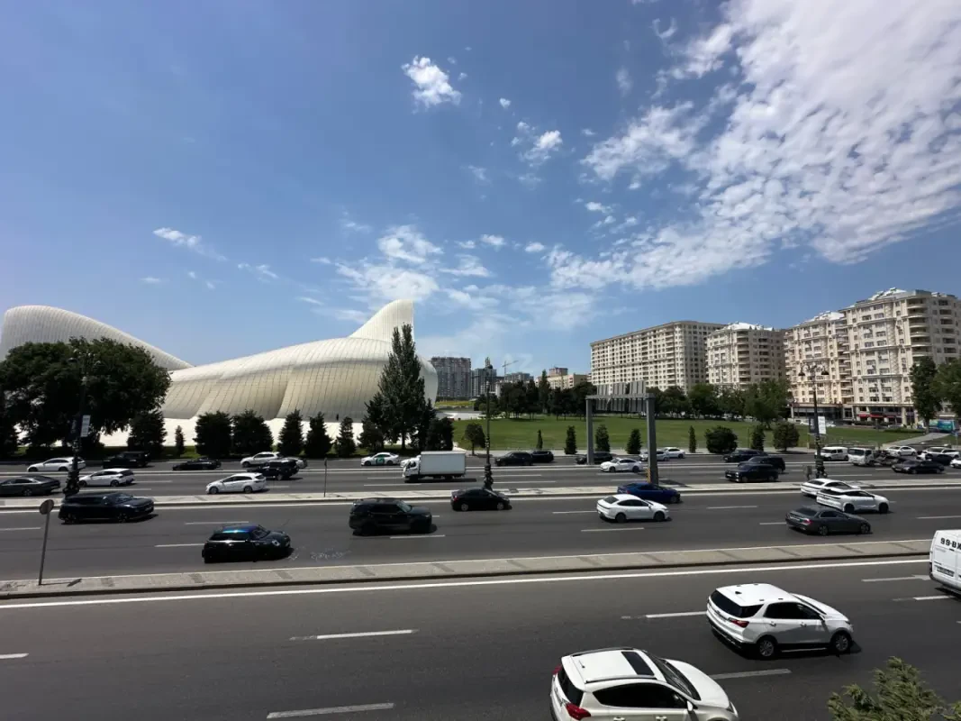 Satılır 3 otaqlı mənzil 75 m²
