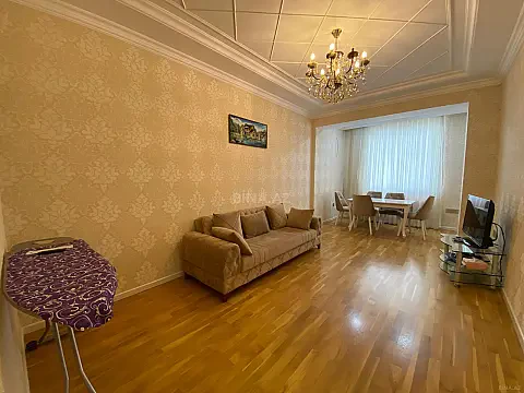 Kirayə verilir 3 otaqlı mənzil 100 m² — Bakı, Nəsimi 3 otaq 100.00 m²