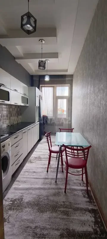 Kirayə verilir 3 otaqlı mənzil 101 m²