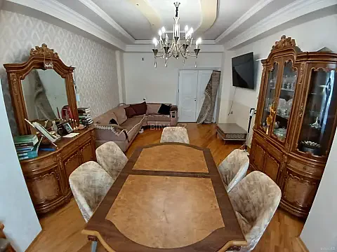Satılır 4 otaqlı mənzil 140 m² — Bakı 4 otaq 140.00 m²