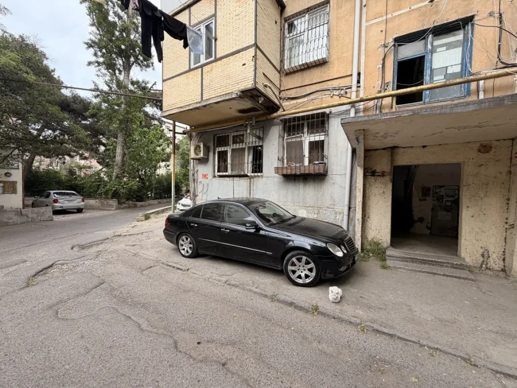 Satılır 2 otaqlı mənzil 41.3 m²