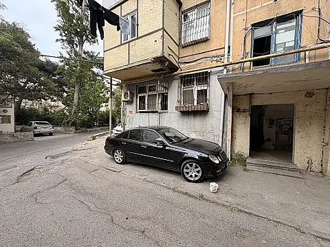 Satılır 2 otaqlı mənzil 41.3 m² — Bakı, Memar Əcəmi yanı 2 otaq 41.30 m²