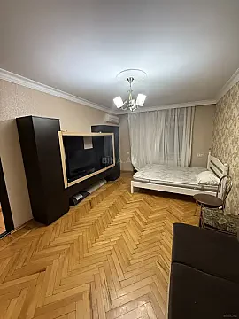 Kirayə verilir 1 otaqlı mənzil 40 m² — Bakı, İnşaatçılar 1 otaq 40.00 m²