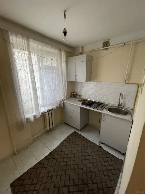 Kirayə verilir 2 otaqlı mənzil 50 m²