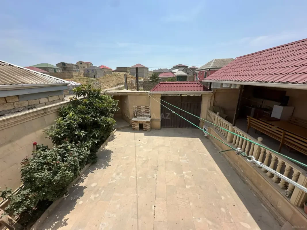 Satılır 5 otaqlı həyət evi 150 m²
