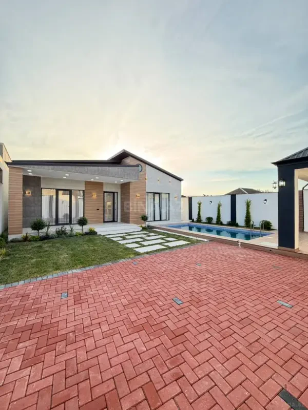 Satılır 4 otaqlı həyət evi 160 m²