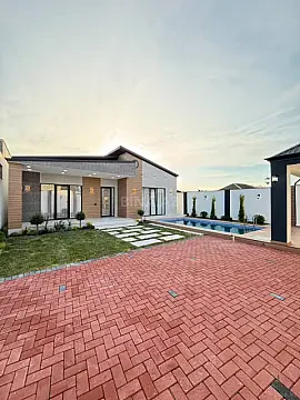 Satılır 4 otaqlı həyət evi 160 m² — Bakı, Şüvəlan 4 otaq 160.00 m²