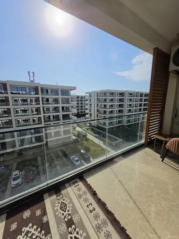 Kirayə verilir 2 otaqlı mənzil 100 m²