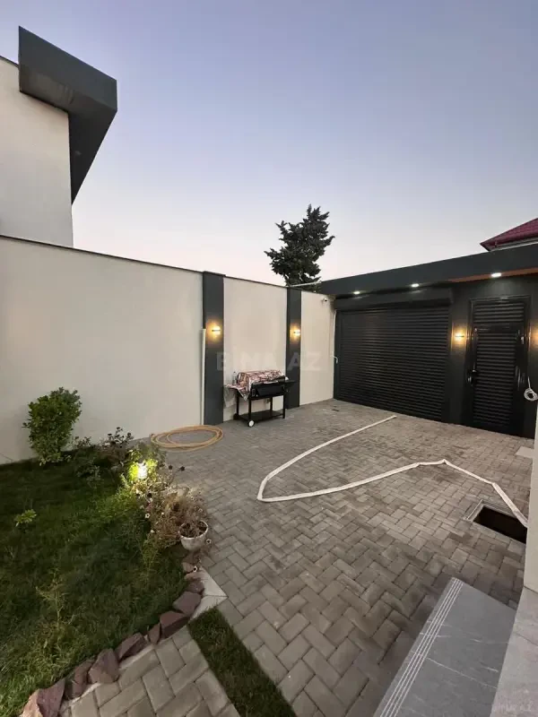 Satılır 4 otaqlı həyət evi 125 m²