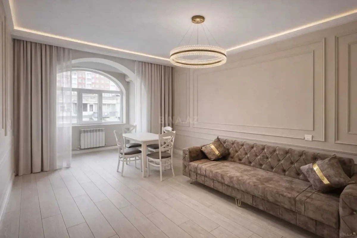 Kirayə verilir 2 otaqlı mənzil 65 m²