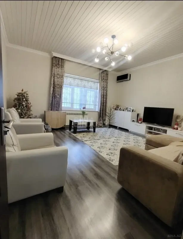 Satılır 6 otaqlı həyət evi 180 m²