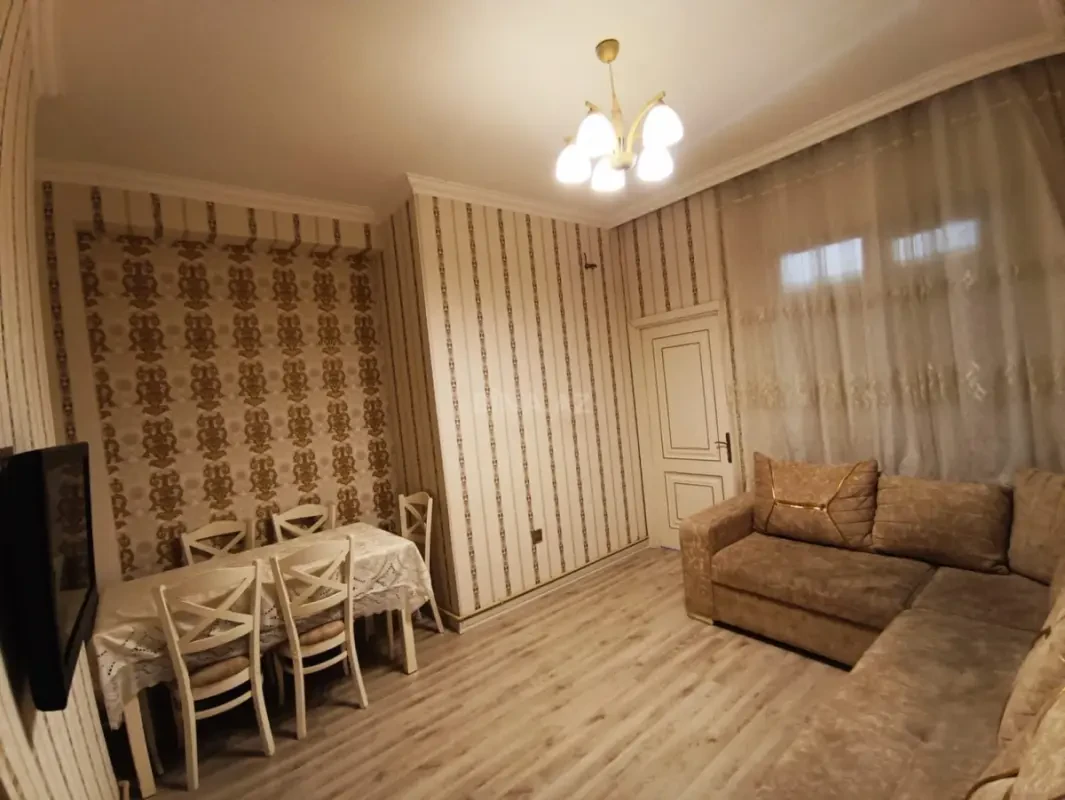 Satılır 2 otaqlı mənzil 44 m²