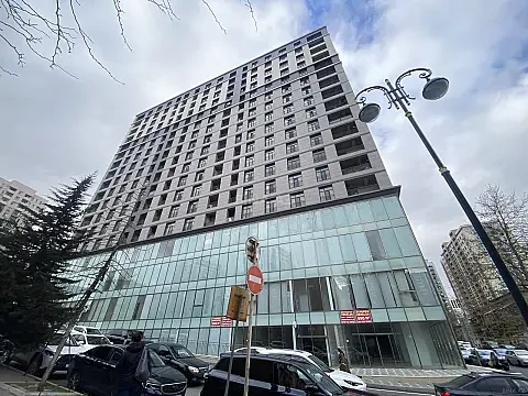 Satılır 4 otaqlı mənzil 230 m² — Bakı 4 otaq 230.00 m²