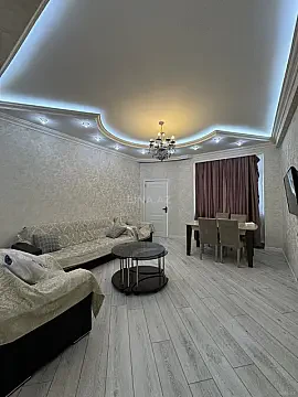 Satılır 2 otaqlı mənzil 75 m² — Bakı, İnşaatçılar 2 otaq 75.00 m²