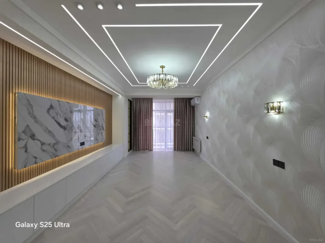 Satılır 4 otaqlı mənzil 185 m²