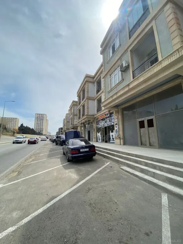 Satılır 2 otaqlı mənzil 77.4 m²