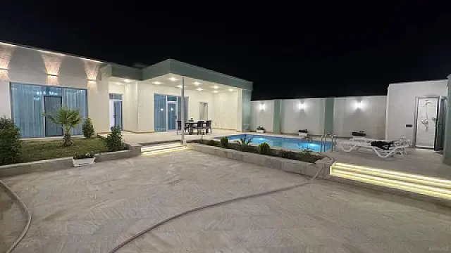 Satılır 4 otaqlı həyət evi 3.5 m² — Bakı, Şüvəlan 4 otaq 3.50 m²