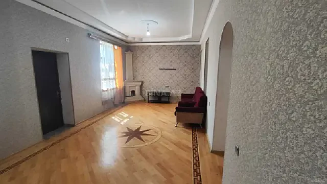 Kirayə verilir 4 otaqlı mənzil 125 m² — Bakı, Bakıxanov 4 otaq 125.00 m²