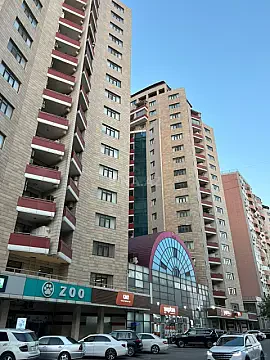 Satılır 4 otaqlı mənzil 170 m² — Bakı 4 otaq 170.00 m²