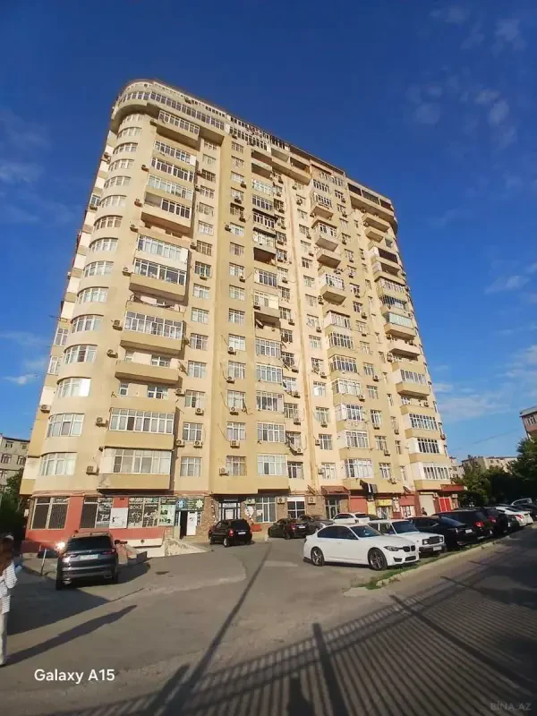 Satılır 3 otaqlı mənzil 94 m²