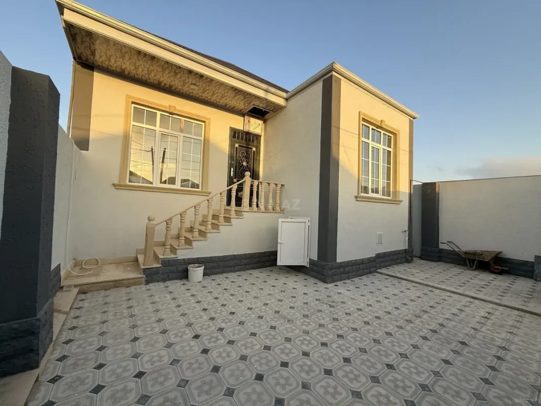 Satılır 2 otaqlı həyət evi 50 m²