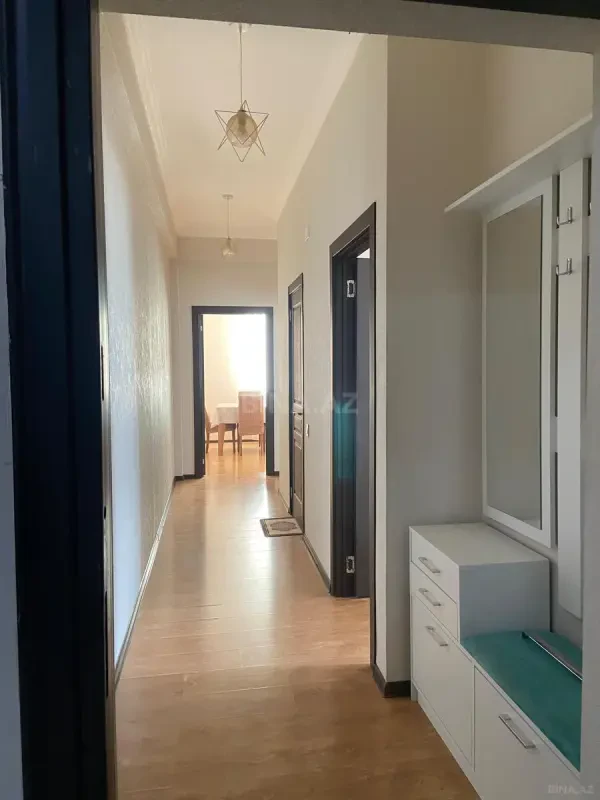 Kirayə verilir 2 otaqlı mənzil 65 m²