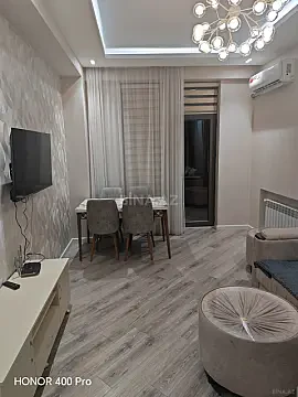 Kirayə verilir 2 otaqlı mənzil 90 m² — Bakı 2 otaq 90.00 m²