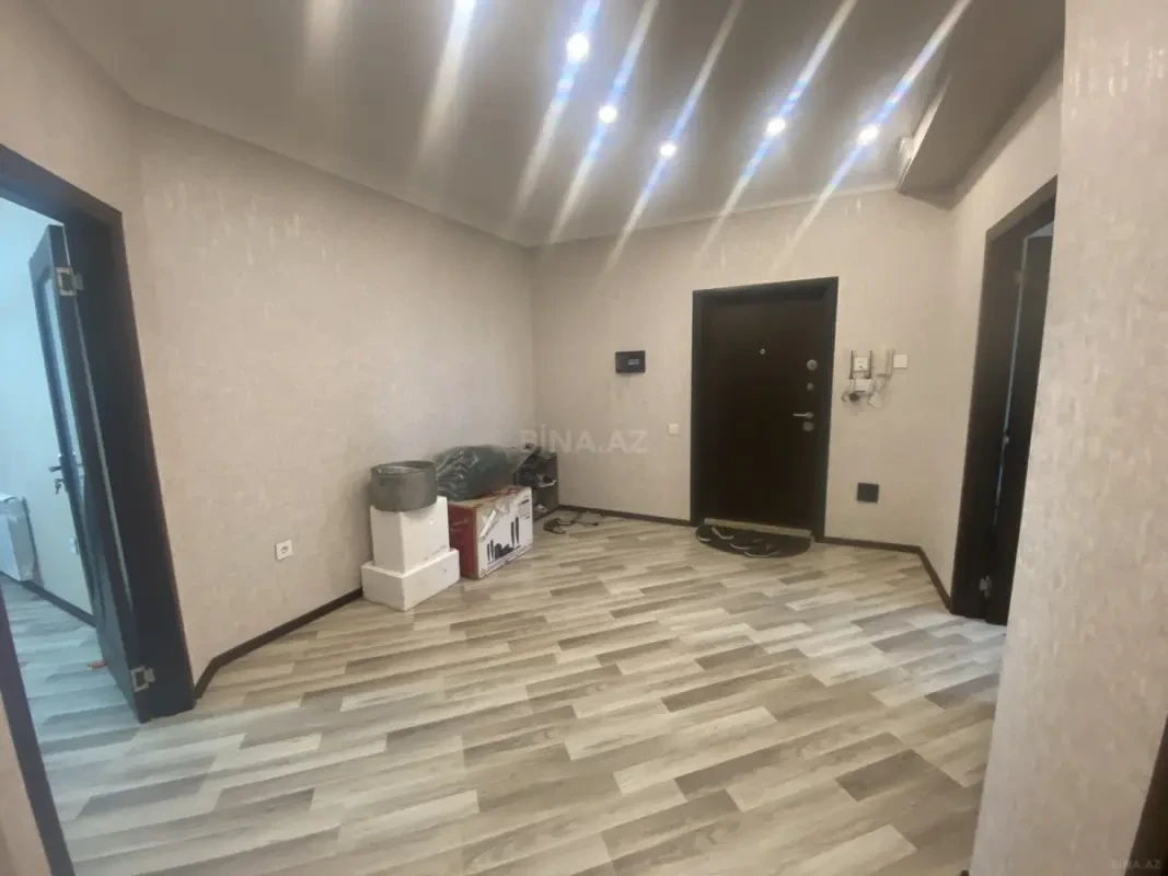 Satılır 3 otaqlı mənzil 92 m²