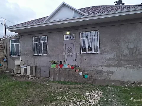 Satılır 4 otaqlı həyət evi 110 m² — Bakı 4 otaq 110.00 m²
