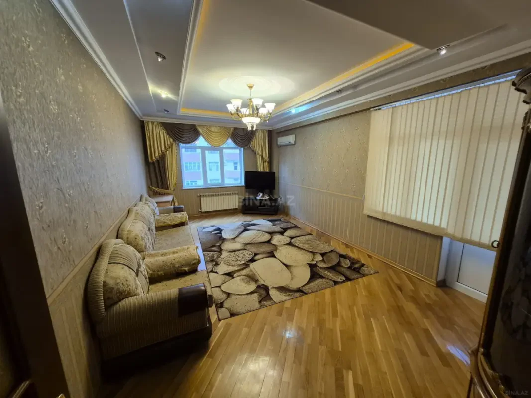 Kirayə verilir 2 otaqlı mənzil 95 m²