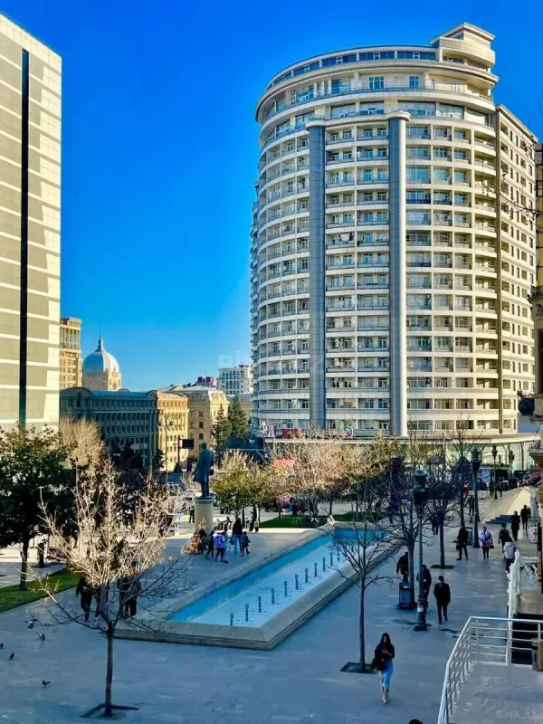Kirayə verilir 2 otaqlı mənzil 85 m²